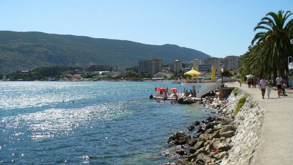 Guest House Bajceta Herceg Novi Exterior photo